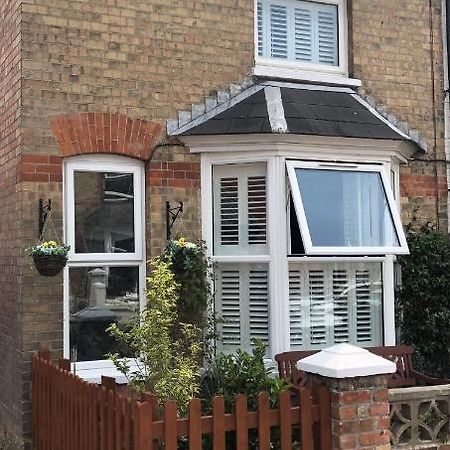 Homely Victorian Terraced Town House With Parking. ทอนทัน ภายนอก รูปภาพ